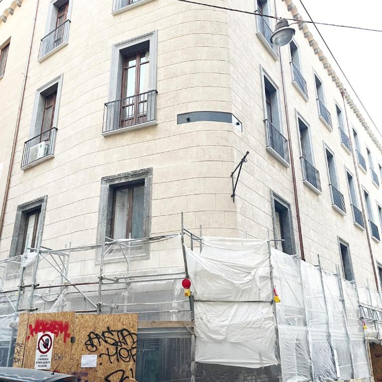 Vecchia Napoli Santa Maria la Nova - Appartamentino su 2 Livelli - 70
