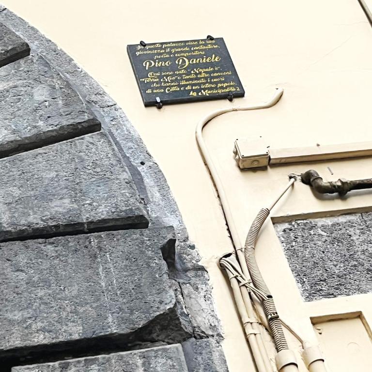 Vecchia Napoli Santa Maria la Nova - Appartamentino su 2 Livelli - 65