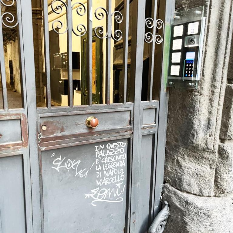 Vecchia Napoli Santa Maria la Nova - Appartamentino su 2 Livelli - 60