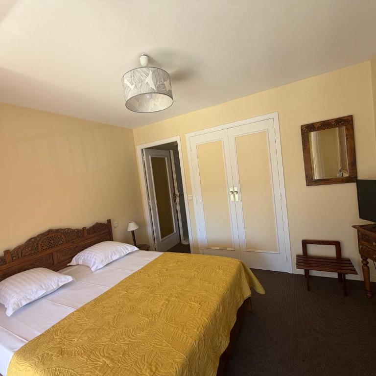 Hôtel Restaurant Brasilia - Chambre Double - 8
