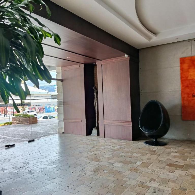 LUXURY SUITE, Cómoda y Amueblada - One-Bedroom Apartment - 3