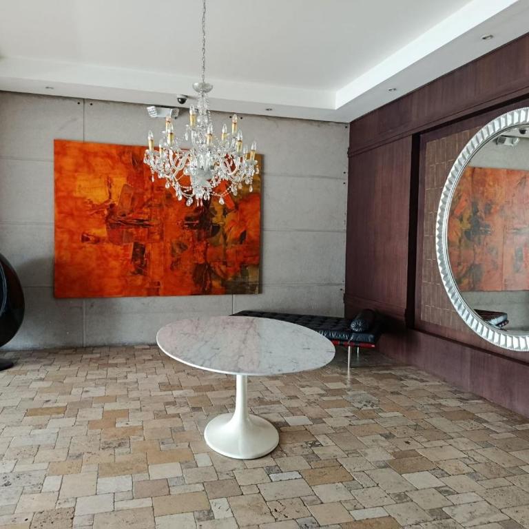 LUXURY SUITE, Cómoda y Amueblada - One-Bedroom Apartment - 4