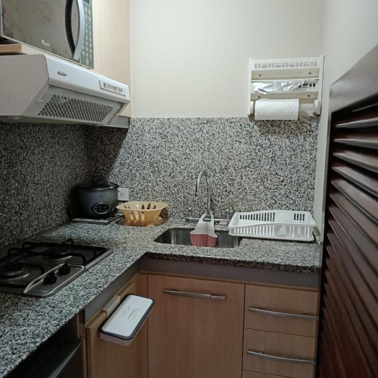 LUXURY SUITE, Cómoda y Amueblada - One-Bedroom Apartment - 17