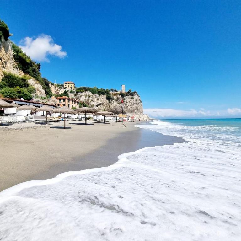 Affacciati al mare - vista panoramica dal tuo letto - Appartamento con 1 Camera da Letto - 66