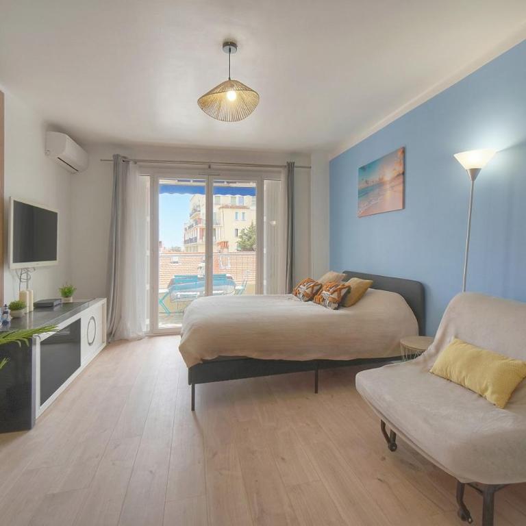 FRGK 'Wilson Palace' AC WIFI FIBRE Terrasse 5min des Plages - Studio avec Balcon - 16