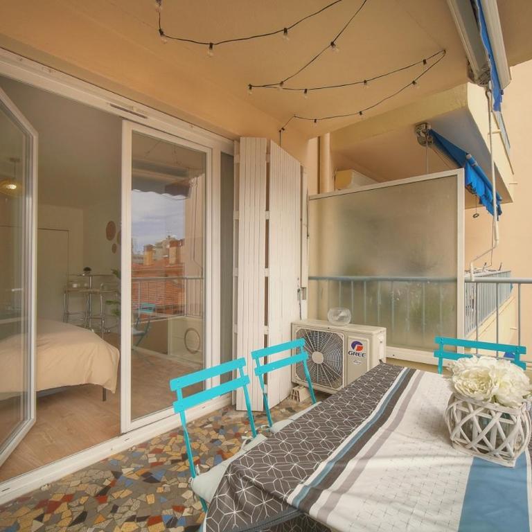 FRGK 'Wilson Palace' AC WIFI FIBRE Terrasse 5min des Plages - Studio avec Balcon - 25