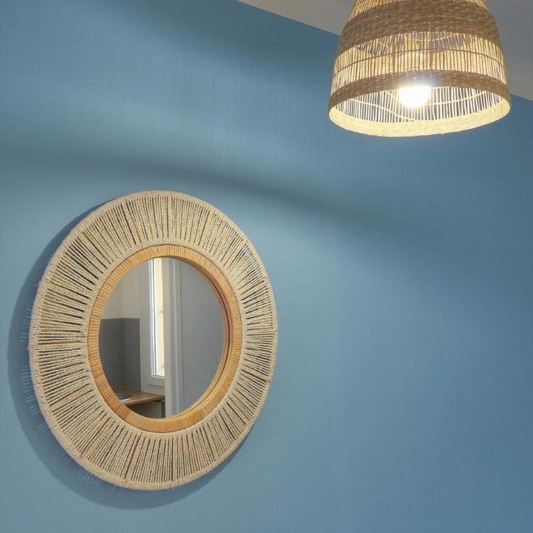 FRGK 'Wilson Palace' AC WIFI FIBRE Terrasse 5min des Plages - Studio avec Balcon - 28