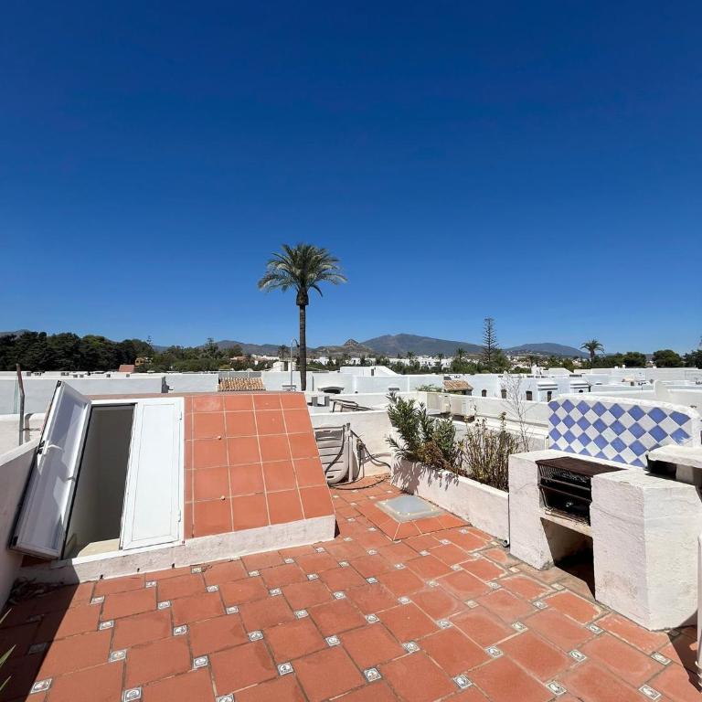 Estepona-Villacana one bedroom with private roof terrace DA37 - Apartment mit 1 Schlafzimmer, Meerblick und Terrasse - 2