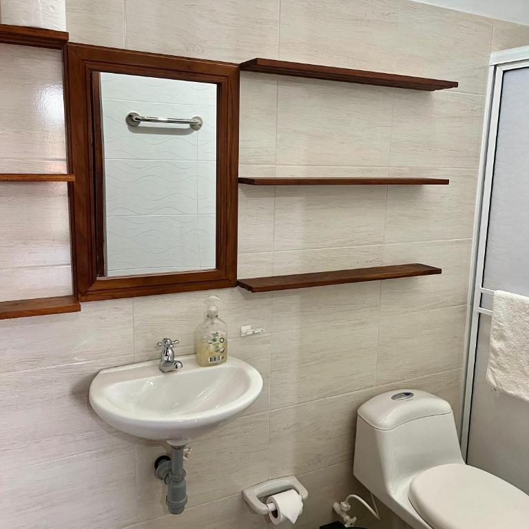 La Morada Hospedaje - Habitación Doble con balcón - 7