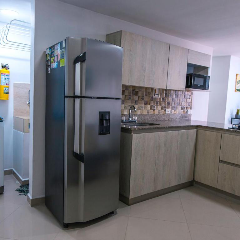 604-Modern Apt Parque Sabaneta 3BD-Rooftop Jacuzzi - Apartamento - 4