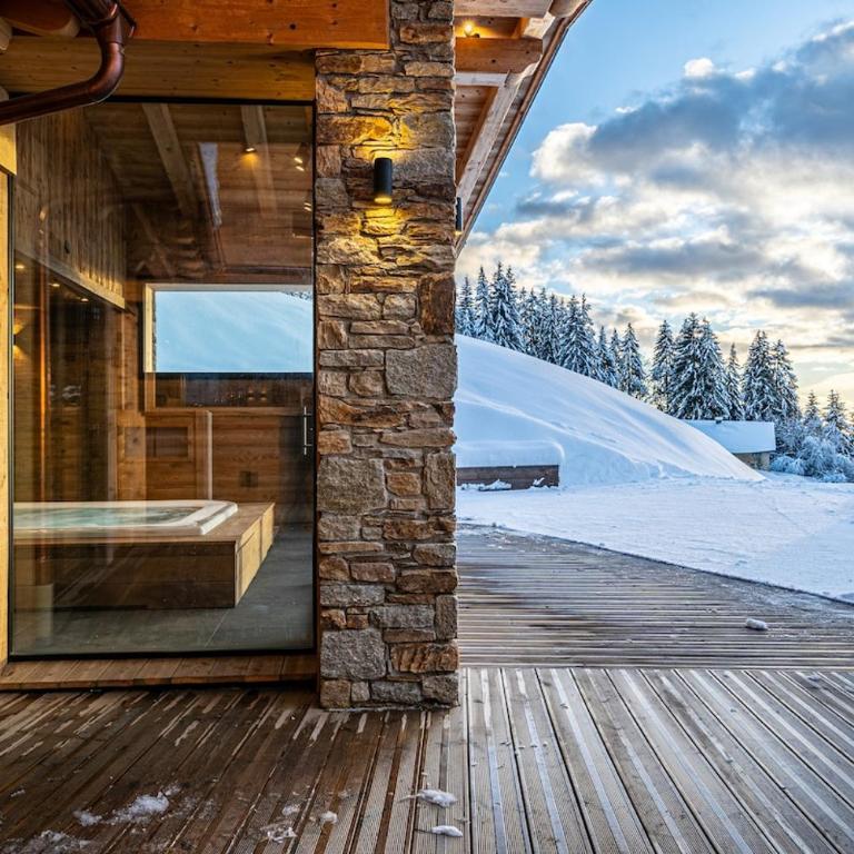 Le Strato Chalet avec jacuzzi aux pieds des pistes - Chalet - 10
