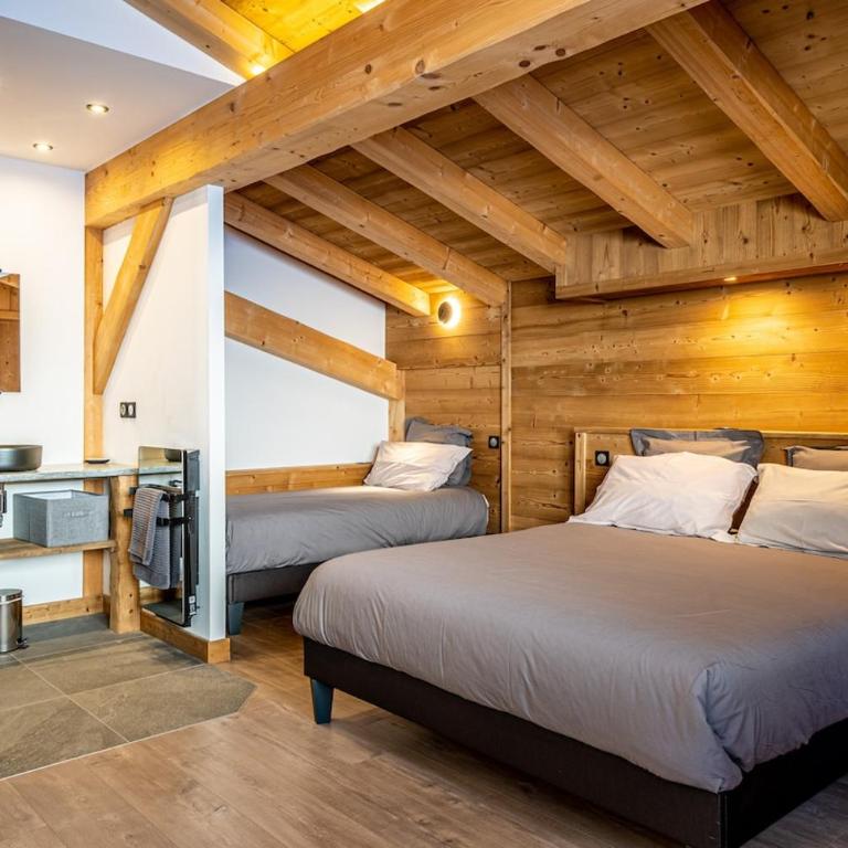 Le Strato Chalet avec jacuzzi aux pieds des pistes - Chalet - 18