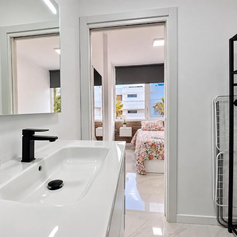 Solarena20 - 2 bedroom apartment, pool & beach - Apartamento de 2 dormitorios - 20