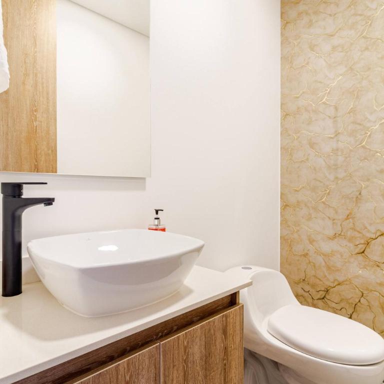 One Living Luxe Mall City Plaza - Apartment - 18