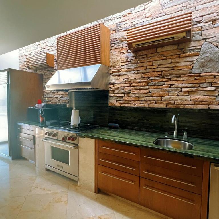Pedregal Villa with 75-ft Pool and Panoramic Views - Villa - 3
