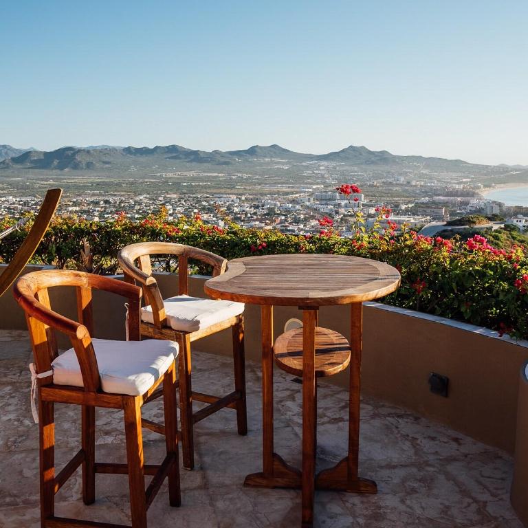 Pedregal Villa with 75-ft Pool and Panoramic Views - Villa - 5