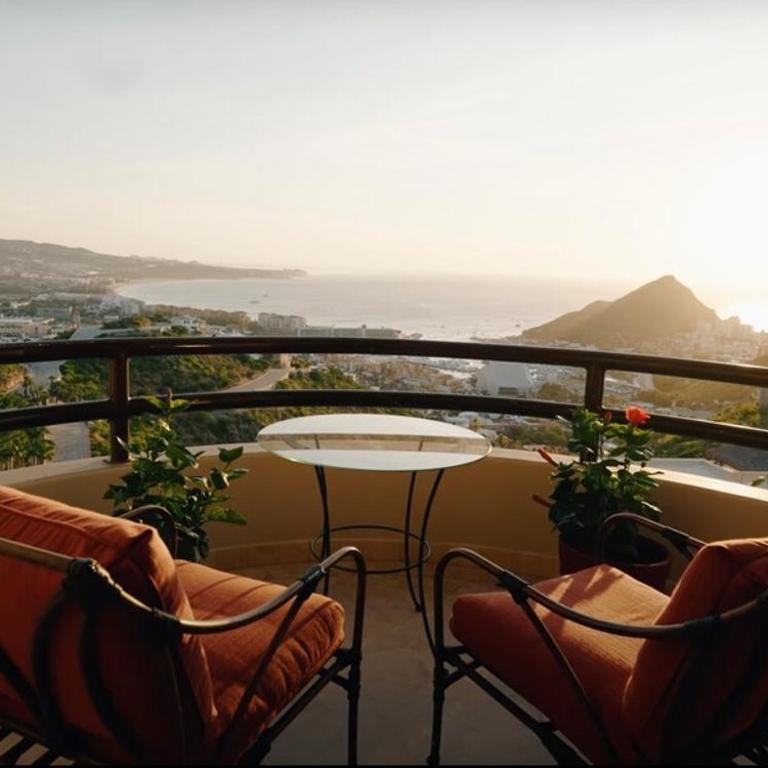Pedregal Villa with 75-ft Pool and Panoramic Views - Villa - 28