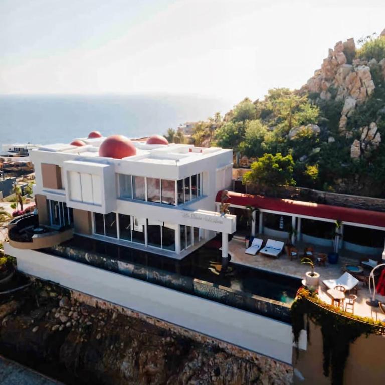 Pedregal Villa with 75-ft Pool and Panoramic Views - Villa - 39