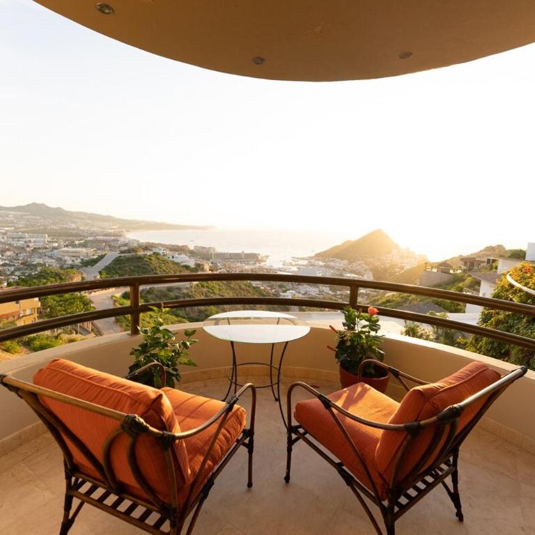 Pedregal Villa with 75-ft Pool and Panoramic Views - Villa - 81