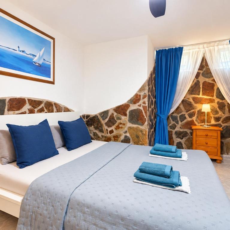 BellaVista DM private pool - One-Bedroom Apartment - 12