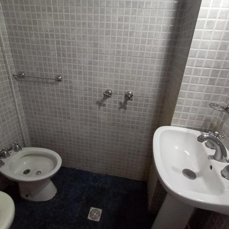Departamento en Las Toninas - 2 ambientes con terraza - 300 mts del mar - Apartamento de 1 dormitorio - 19