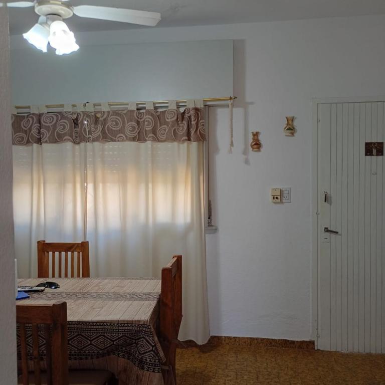 Departamento en Las Toninas - 2 ambientes con terraza - 300 mts del mar - Apartamento de 1 dormitorio - 5