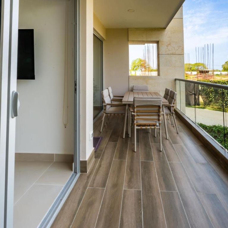 Apartamento con laguna de aguas cristalinas - Family Suite with Balcony - 12