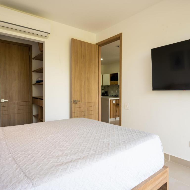 Apartamento con laguna de aguas cristalinas - Family Suite with Balcony - 9