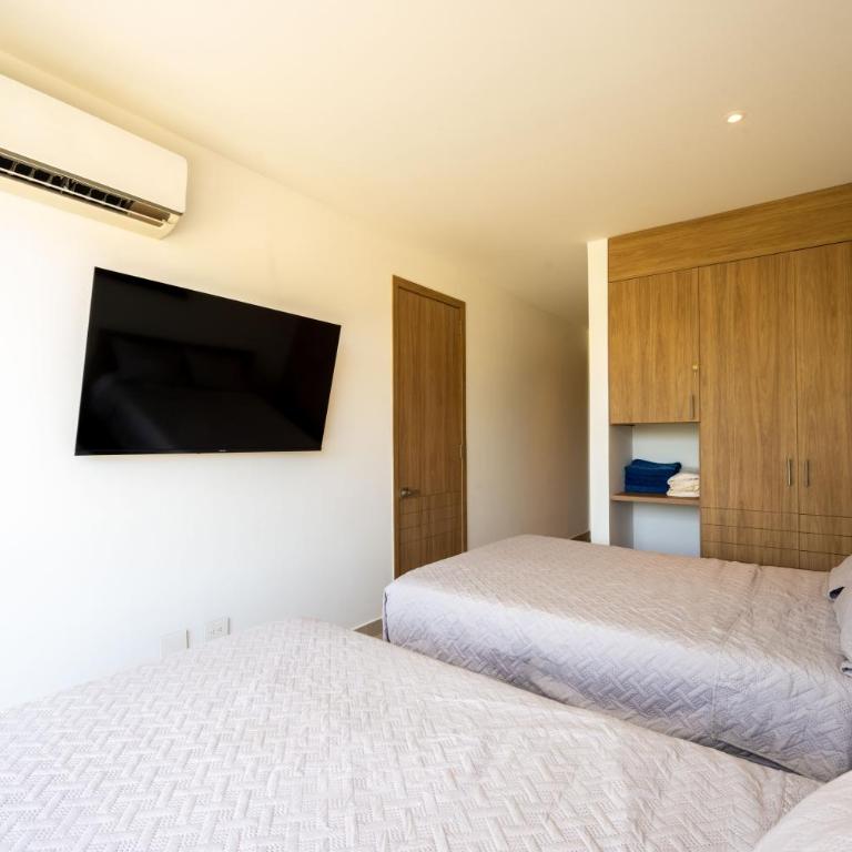 Apartamento con laguna de aguas cristalinas - Family Suite with Balcony - 7