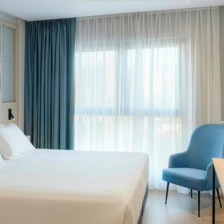 Sercotel Rosaleda Málaga - Habitación Doble Estándar - 2