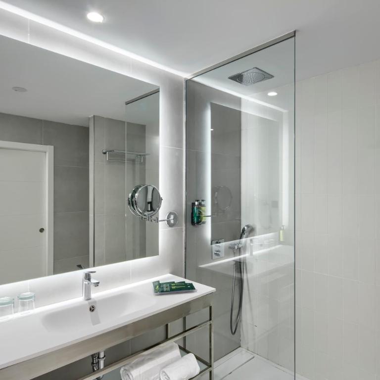 Sercotel Rosaleda Málaga - Habitación Doble - 2 camas - 4