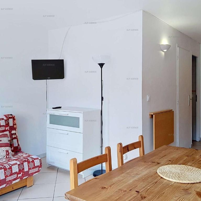 Résidence Le Pelvoux - Studio cabine 4/5 pers - LE PELVOUX - 112PE - PLAGNE CENTRE MAE-8864 - Apartment - 2