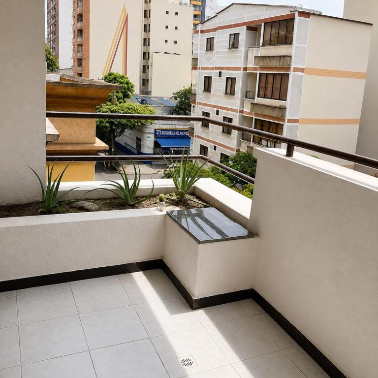 Spacious 4-Bedroom 8 Guests Near Neomundo - One-Bedroom Apartment - 9