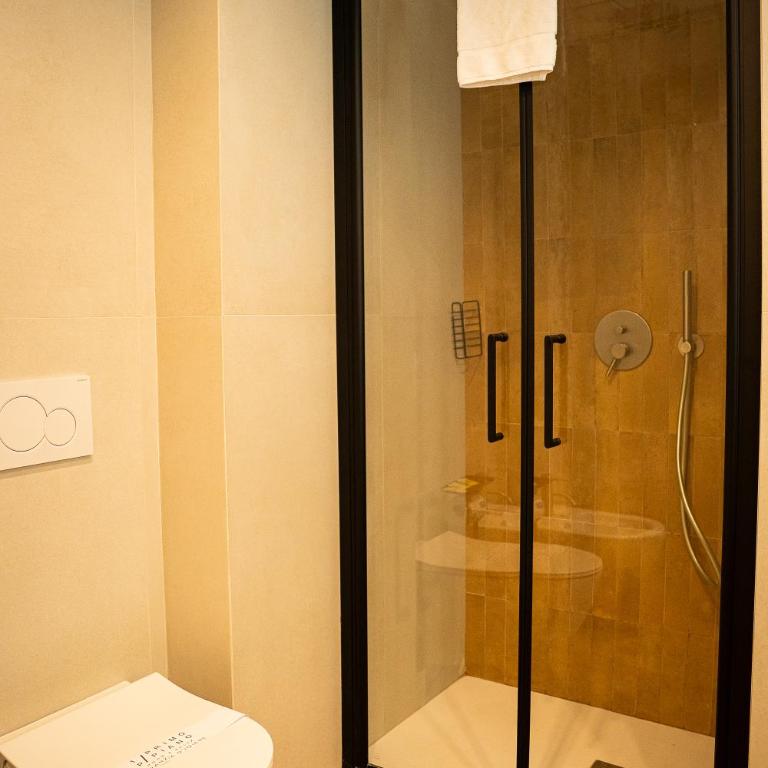 Primo Piano Acireale - Room & Relax - Camera Matrimoniale con Letto Supplementare - 23