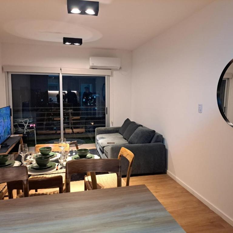 A&J Home - One-Bedroom Apartment - 1