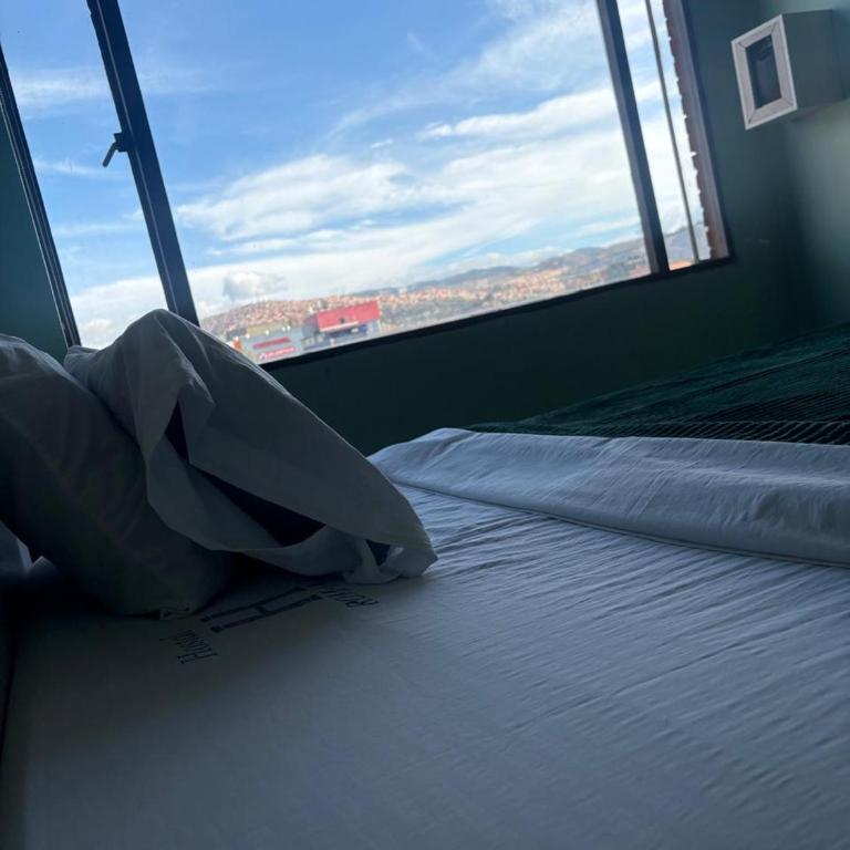 Hotel Romanza - Double Room with Private Bathroom - 2
