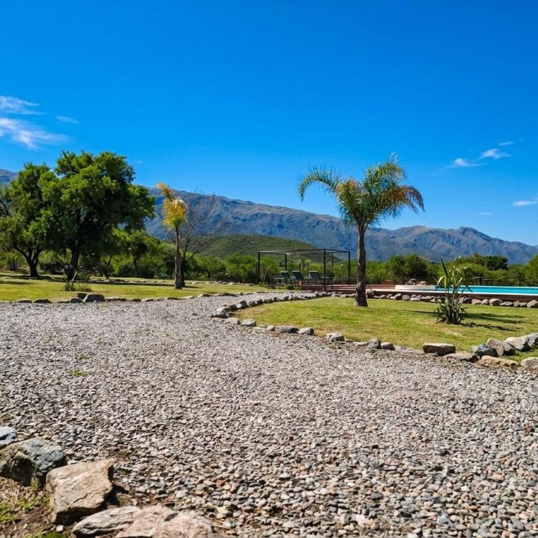 Cabaña con pileta y vista a los Comechingones - Bungalow de 2 dormitorios - 16