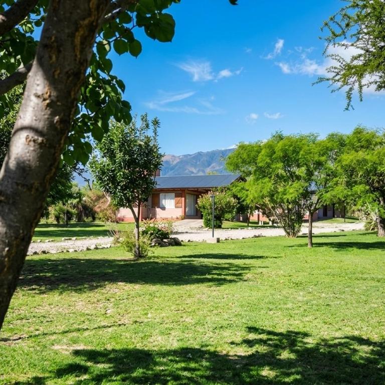 Cabaña con pileta y vista a los Comechingones - Bungalow de 2 dormitorios - 9