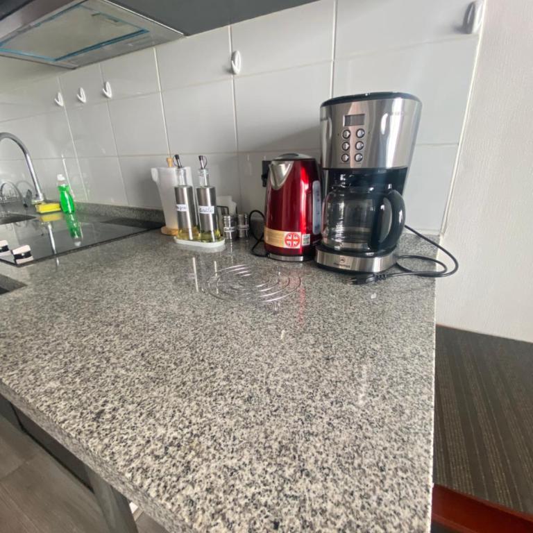 Urban Estudio Wifi, TV, Metro, Aire Acondicionado - One-Bedroom Apartment - 6