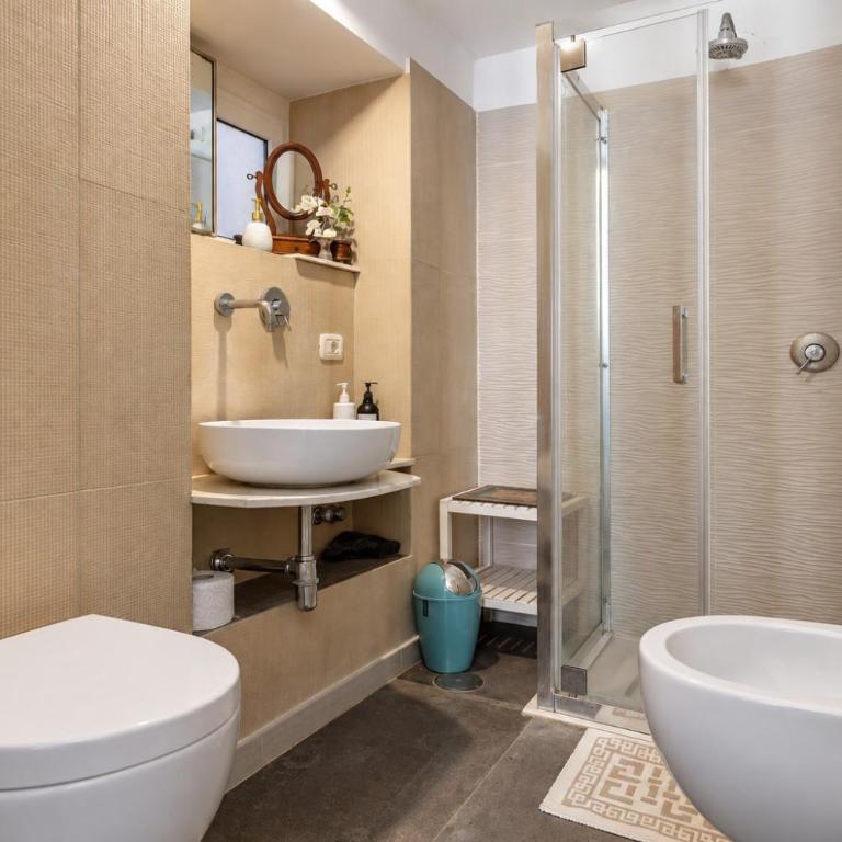Tribunapoli Apartment - Appartamento con 4 Camere da Letto e Balcone - 10