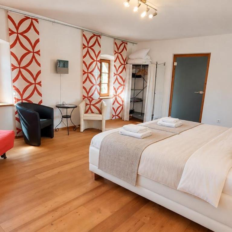 Villa Vulcania - Idyllisches Gästehaus mit Pool - Superior Zimmer mit Queensize-Bett - 5