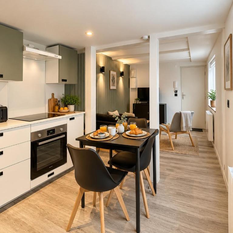 By OZC IMMO, Le Prisme #1 - Appartement 1 Chambre Deluxe - 1