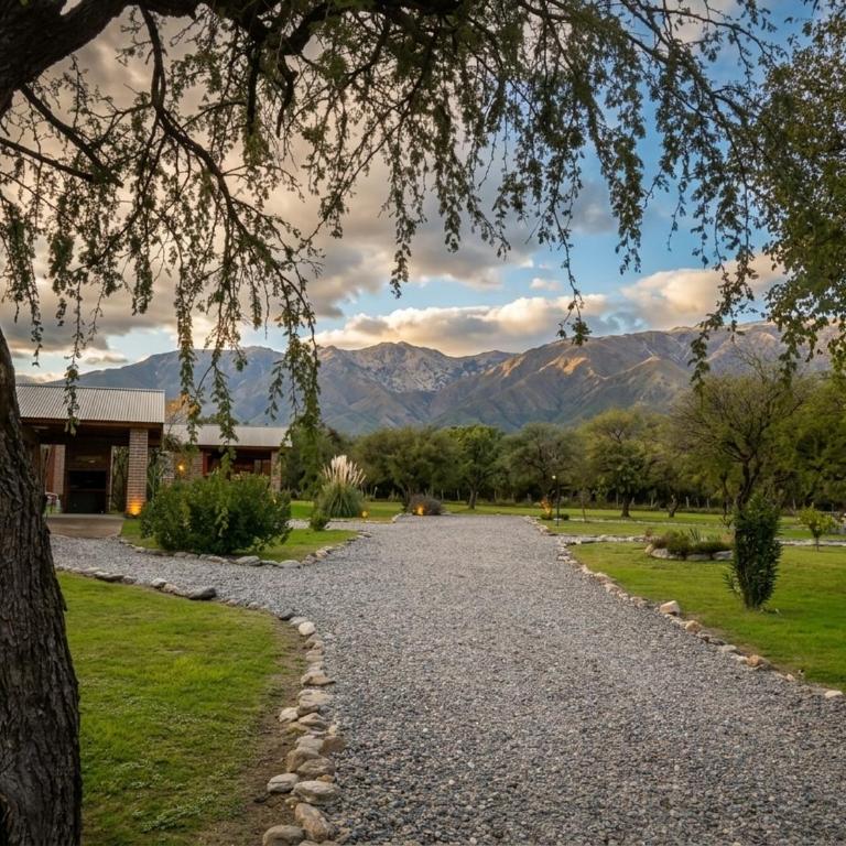 Cabaña con pileta y vista a los Comechingones - Bungalow de 2 dormitorios - 7