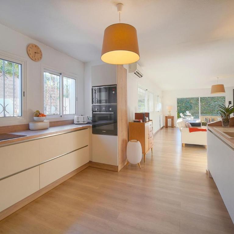 FRGK VERT COTEAU Luxury Private Villa 4 Bedrooms Pool Garden Parking Cannes - Villa avec Piscine Privée - 23