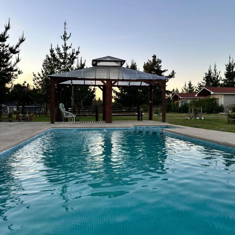 Cabañitas Zelada en un ambiente natural con piscina fogón Quincho Terraza parking full equipadas en 5000 mtrs - Casa de 2 dormitorios - 18