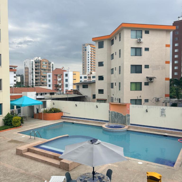 Tonsupa Beach Escape Departamento a 1 cuadra de la playa - Apartamento de 2 dormitorios - 2