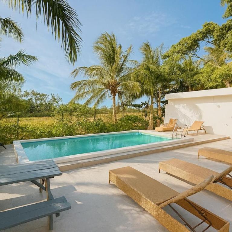 301 Apartment Hotel Zone 10 min walk to the Beach - Three-Bedroom Apartment - 1