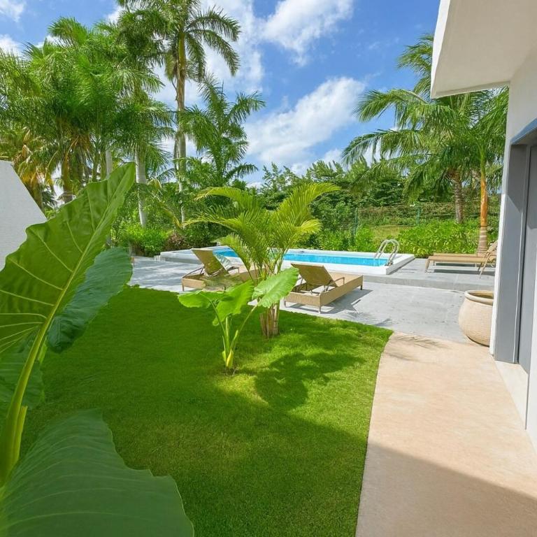 301 Apartment Hotel Zone 10 min walk to the Beach - Three-Bedroom Apartment - 3
