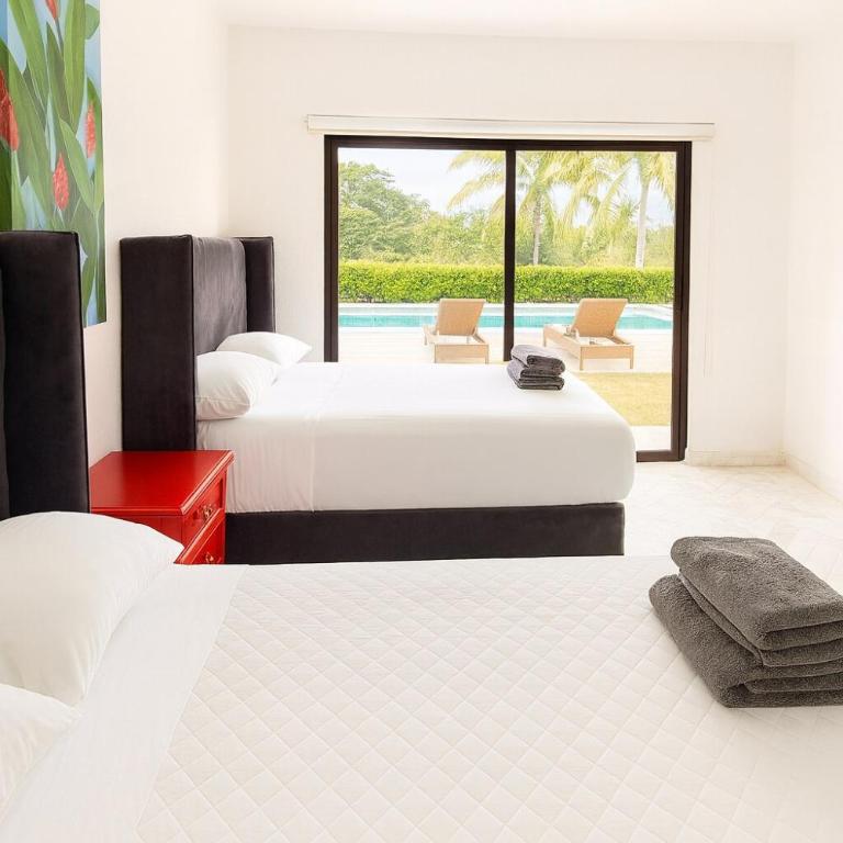301 Apartment Hotel Zone 10 min walk to the Beach - Three-Bedroom Apartment - 14