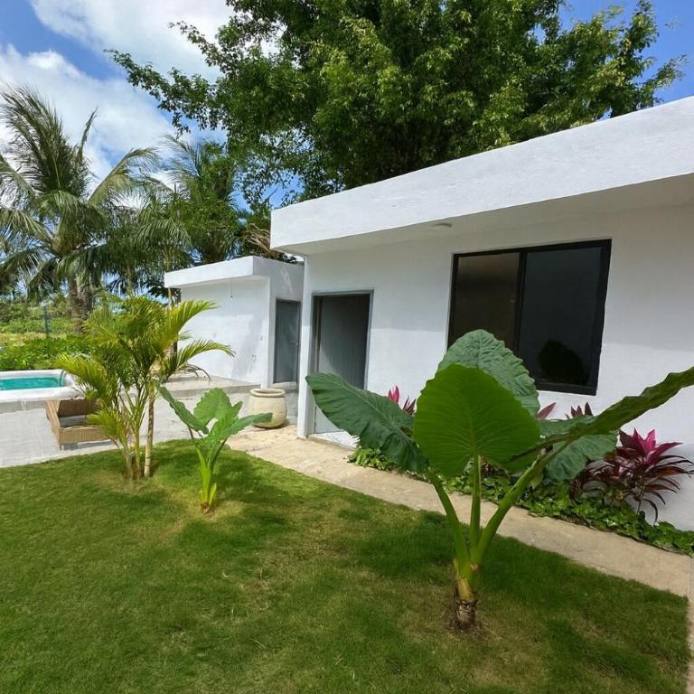 301 Apartment Hotel Zone 10 min walk to the Beach - Three-Bedroom Apartment - 20